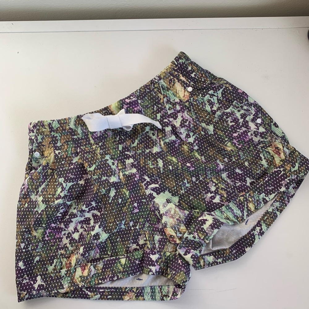 Lululemon patterned shorts